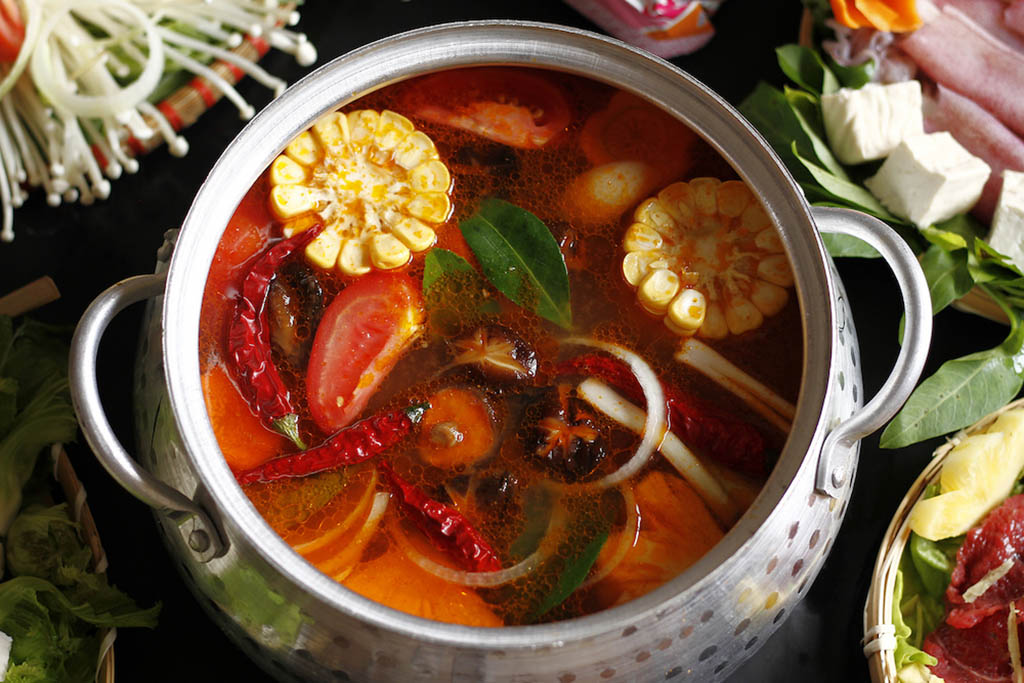 noi-nuoc-lau-thai-thom-ngon-chuan-vi